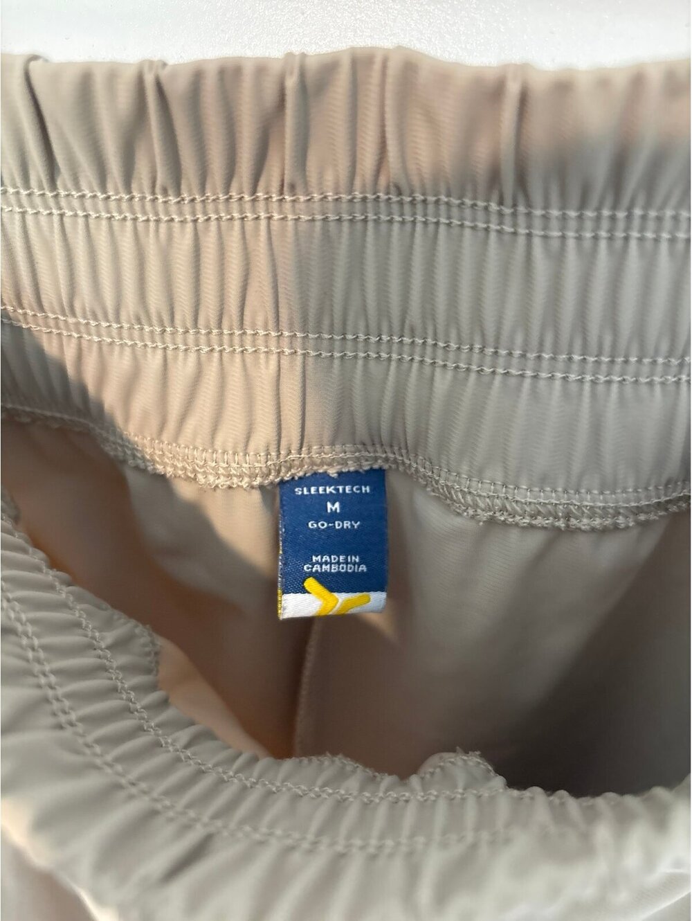 Old Navy High-Waisted SleekTech Barrel Ankle Pants Md - Picture 5 of 8
